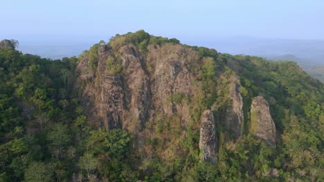 antiguo volcán de nglangeran