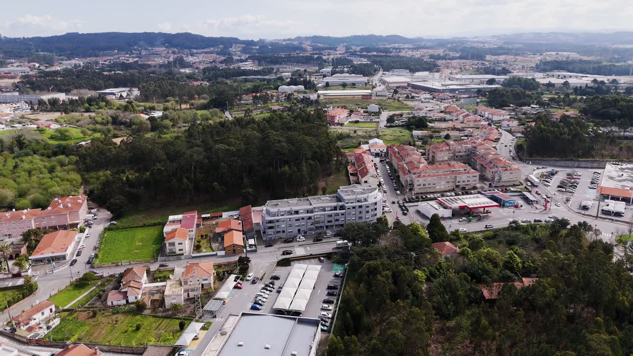 aerial view of canidelo showing urban forest and residential transition