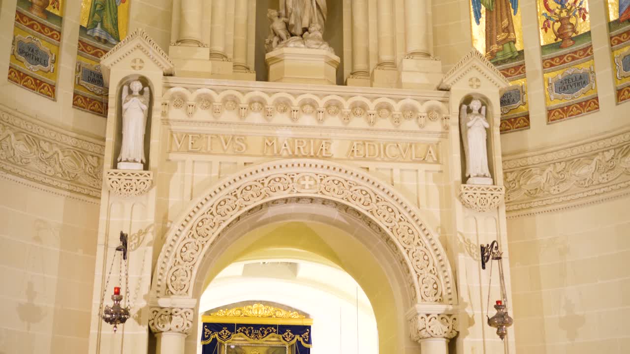 몰타의 타 피누의 축복받은 성모상