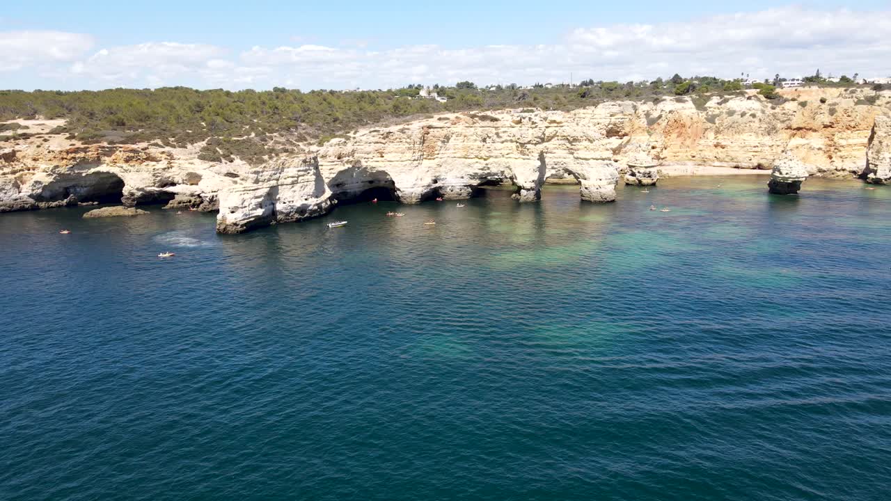Vista aerea della formazione rocciosa dell'Algarve.