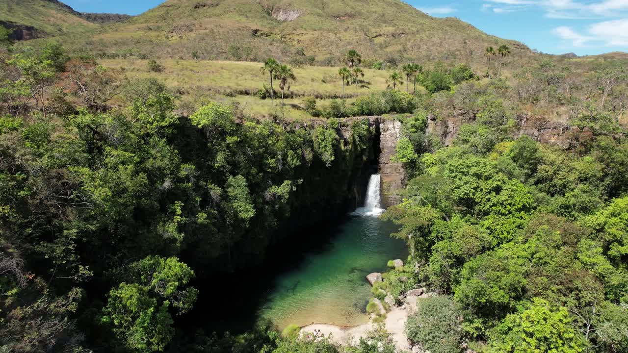 Drone view of green water Rei do Prata waterfall, Cavalcante, Goi&aacute;s, Brazil