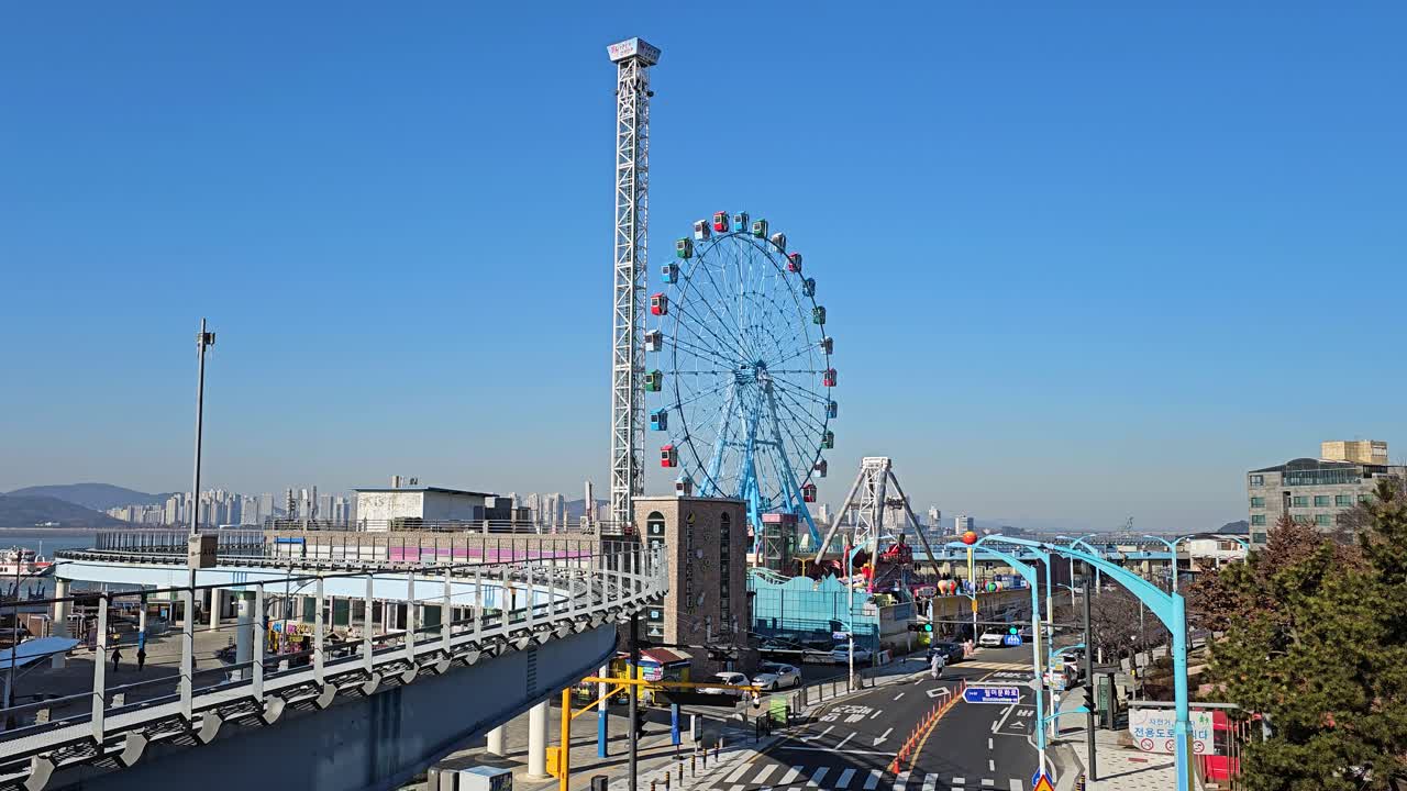 Wolmi Theme Park Ferris Wheel On Wolmido Island in Incheon, South Korea. - wide shot