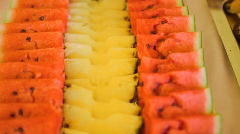 Various-Fruits-On-Plate-Boda-Reception