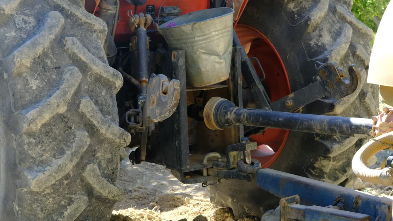 tractor de eje giratorio