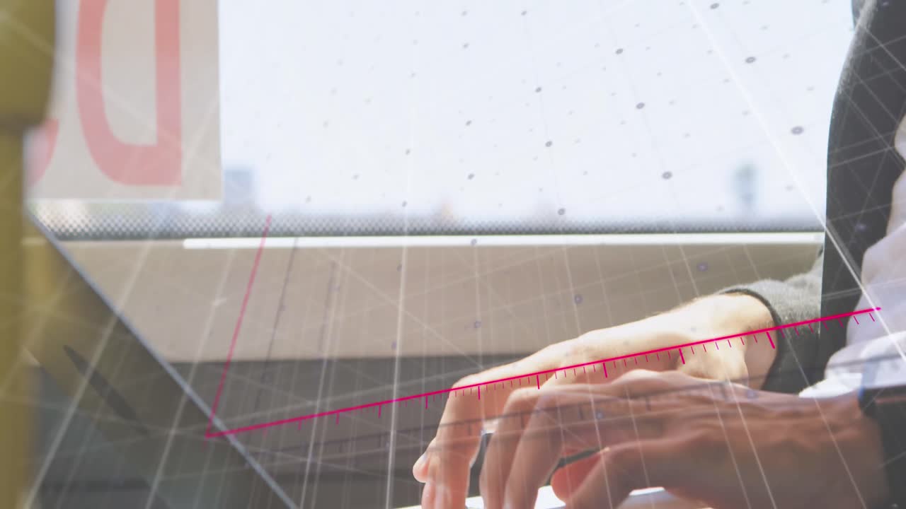 노트북을 사용하는 백인 남성에 대한 금융 차트 애니메이션