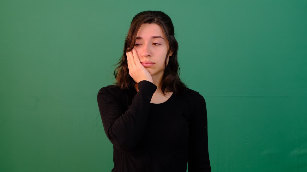 그린 스크린에 스트레스를 받은 여자