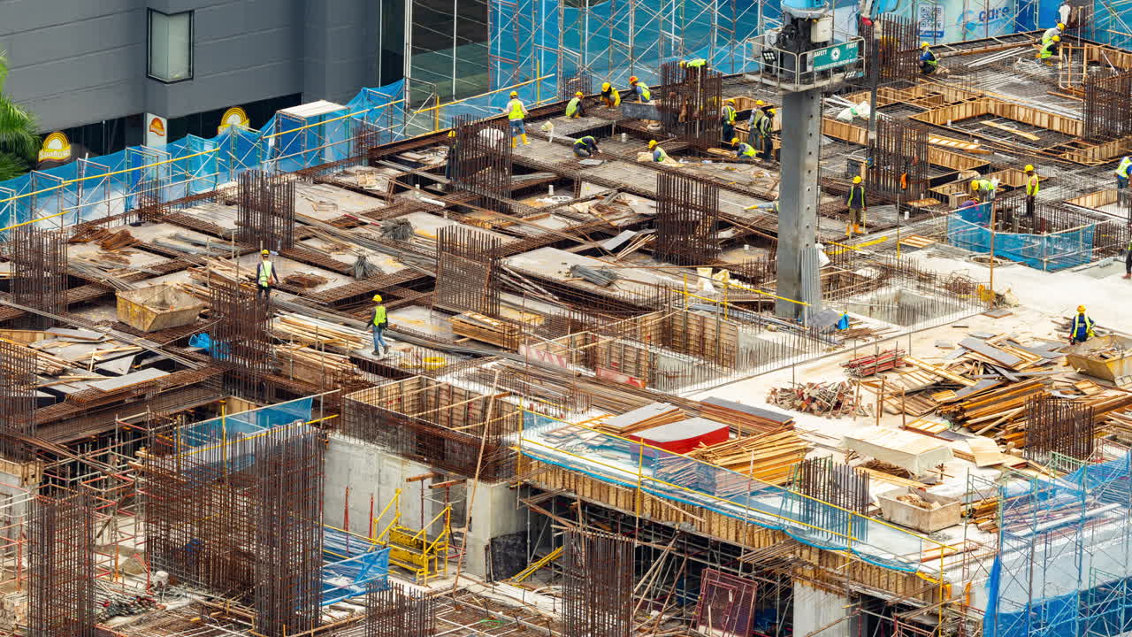 timelapse of skyscraper being built in kuala lumpur