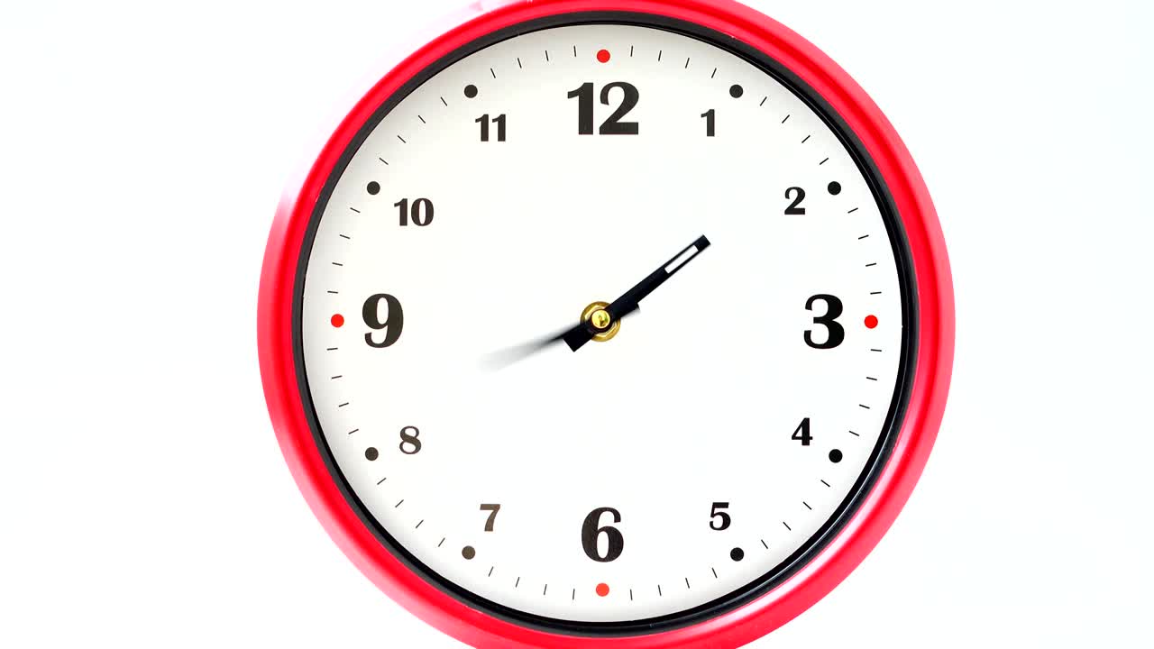 disparo de horas. lapso de tiempo. la manilla de la hora hace toda una revolución.