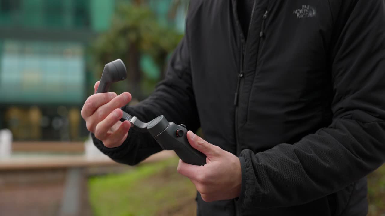 펼쳐지는 오스모 모바일 현대 짐발 안정 장치 및  ⁇ 드폰 장착