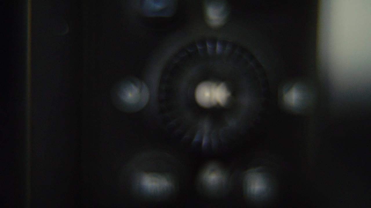 dslr 카메라의 매크로, 메뉴 버튼 클로즈업, 스튜디오 조명, 사진 장비, 느린 동작 120fps, 풀 hd 비디오, 뒤로 끌어 움직임