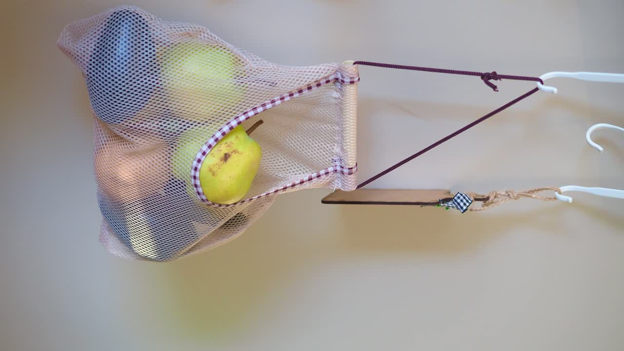 Pears in a reusable cloth bag