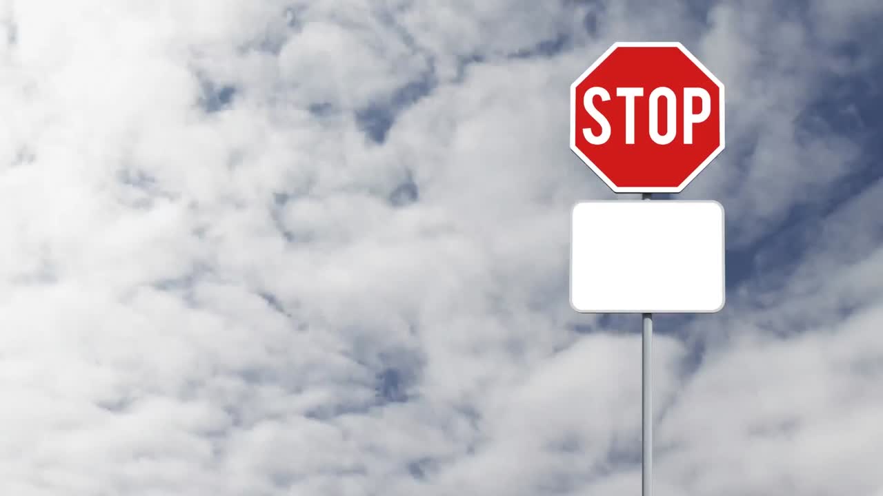 파란 하늘의 구름에 대한 복사 공간과 함께 신호 게시판을 멈추십시오.