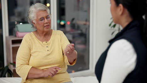 elderly woman consulting with her therapist