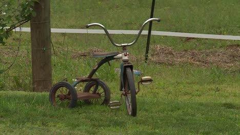 empty tricycle waiting to be played with