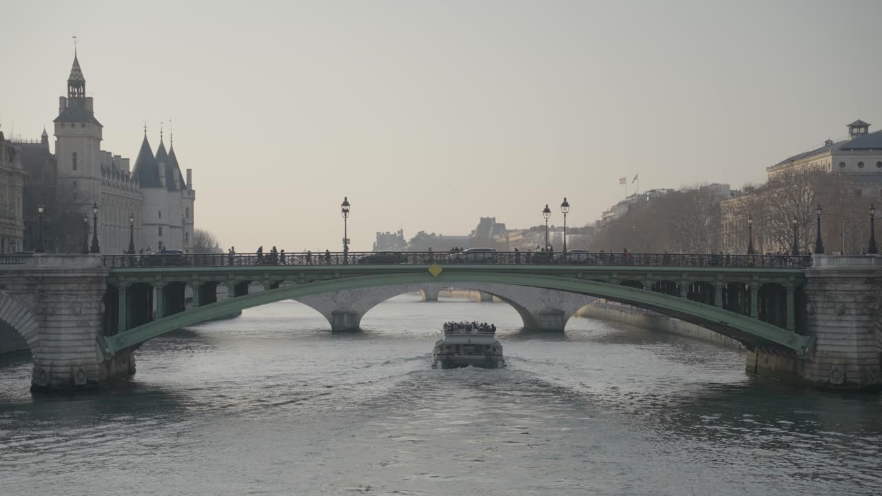 The Pont Neuf bridge in Paris