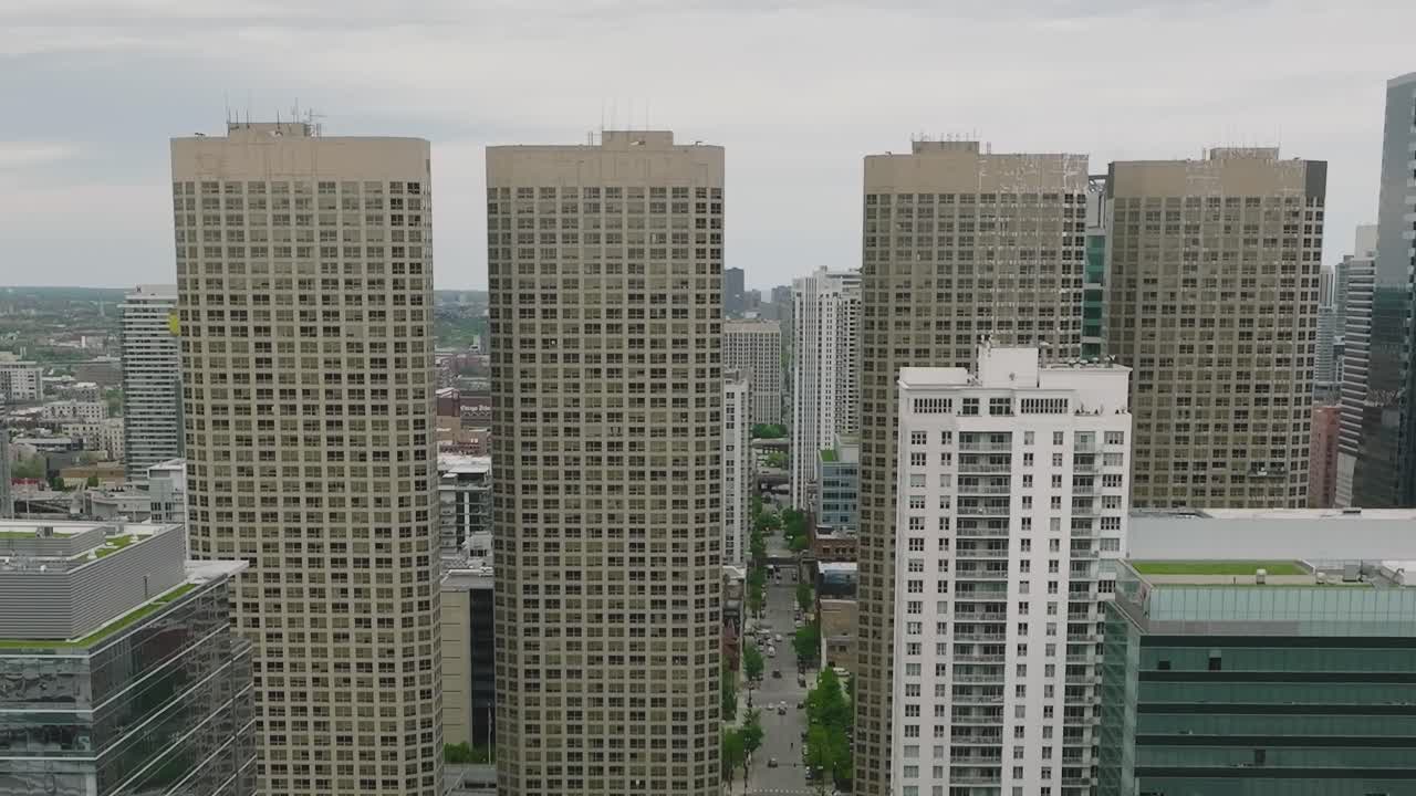 Vista Aérea das Torres Presidenciais de Chicago e Horizonte Urbano