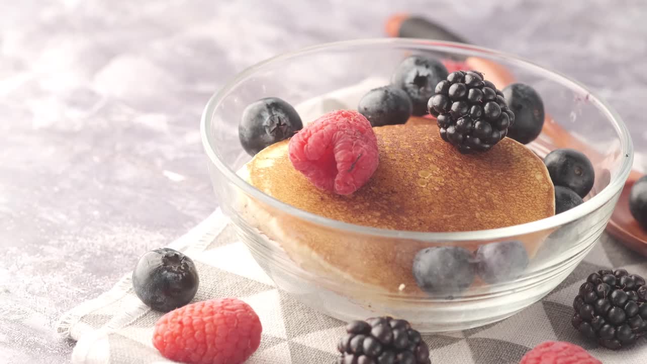 열매로 만든 팬케이크