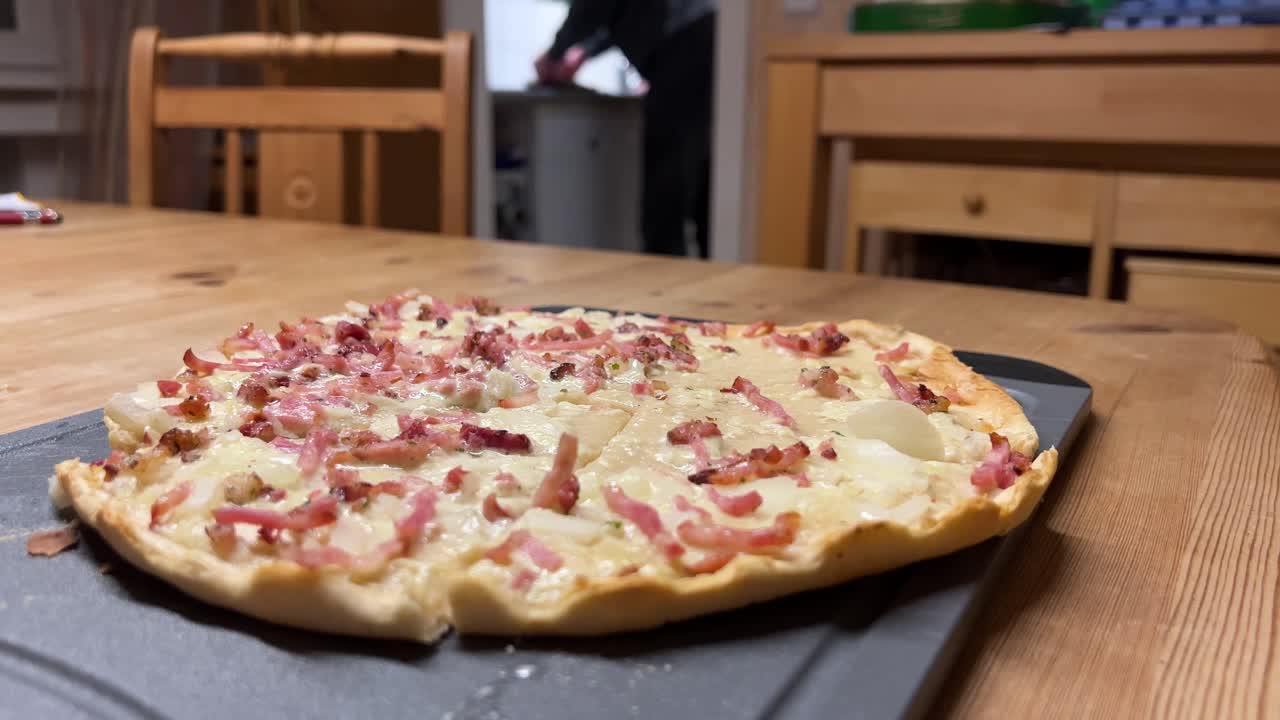 Pizza fumante a casa