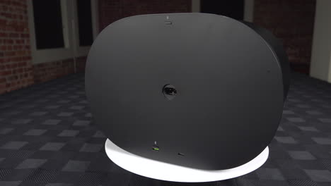 vista de cerca de la era sonos 300 en una mesa giratoria