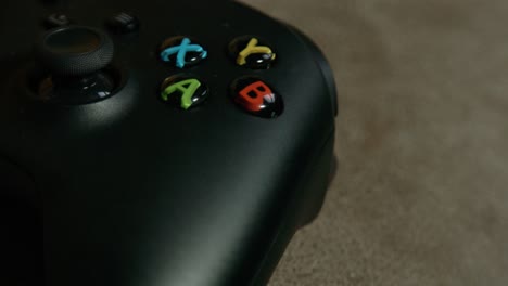 Video-Game-Controller---Panning-Shot