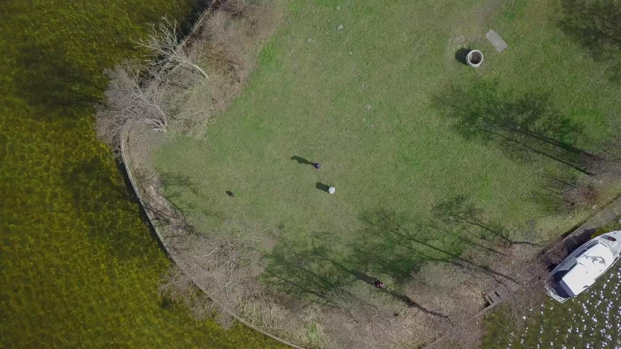 4k에서 네덜란드의 호수 위에서 아래로