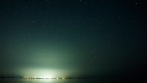 海灘上星星的夜晚時間延遲