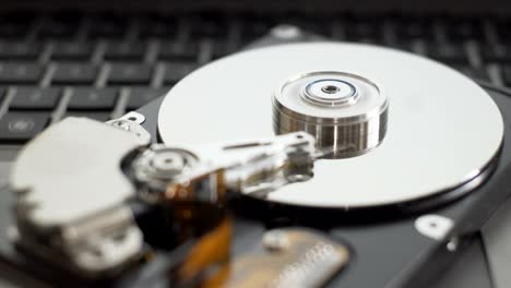 seamless looping of working head of disassembled hard drive.