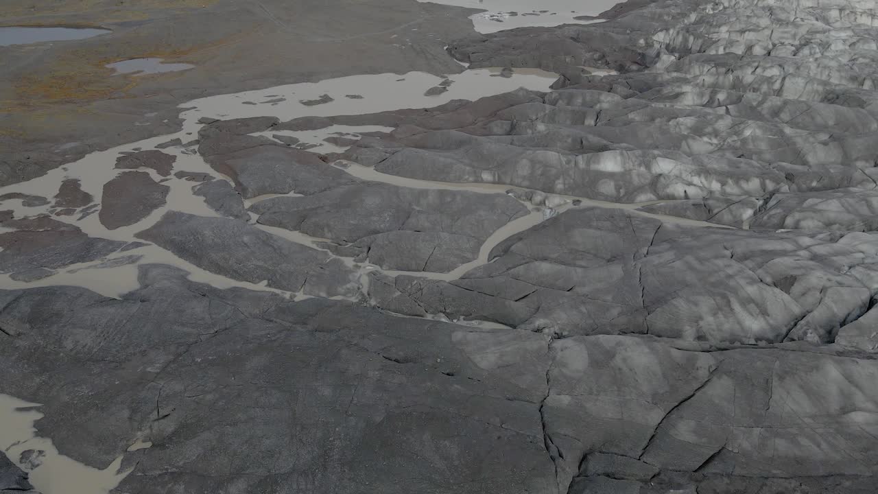 Lunar landscape of amazing Svinafellsjokull glacier in Iceland