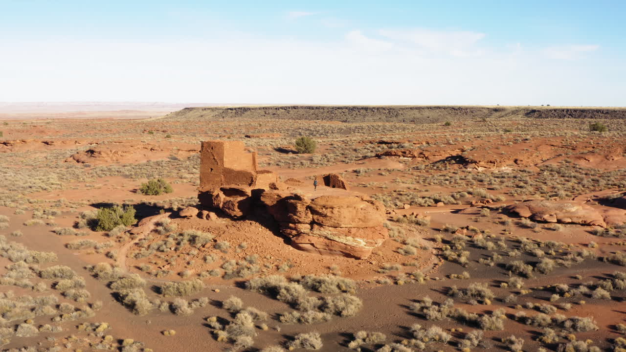 ruinas del pueblo wukoki en medio del desierto cerca de flagstaff, arizona