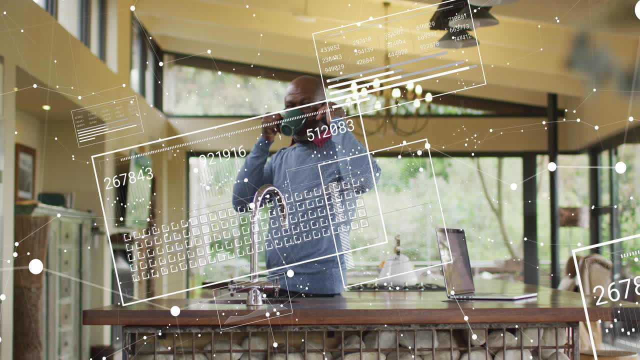 스마트폰으로 이야기하는 아프리카계 미국인 사업가에 대한 데이터 처리 애니메이션