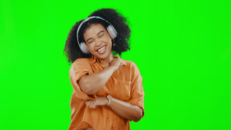 Green-screen,-woman-and-dance-to-excited-music