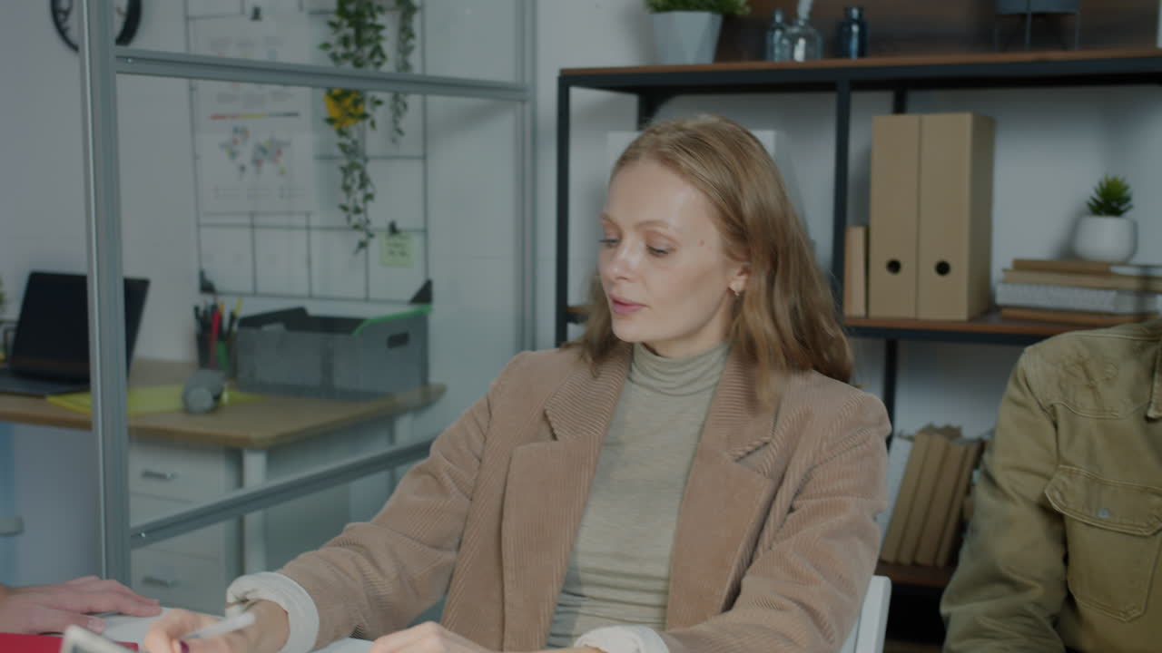 reunião de negócios num escritório