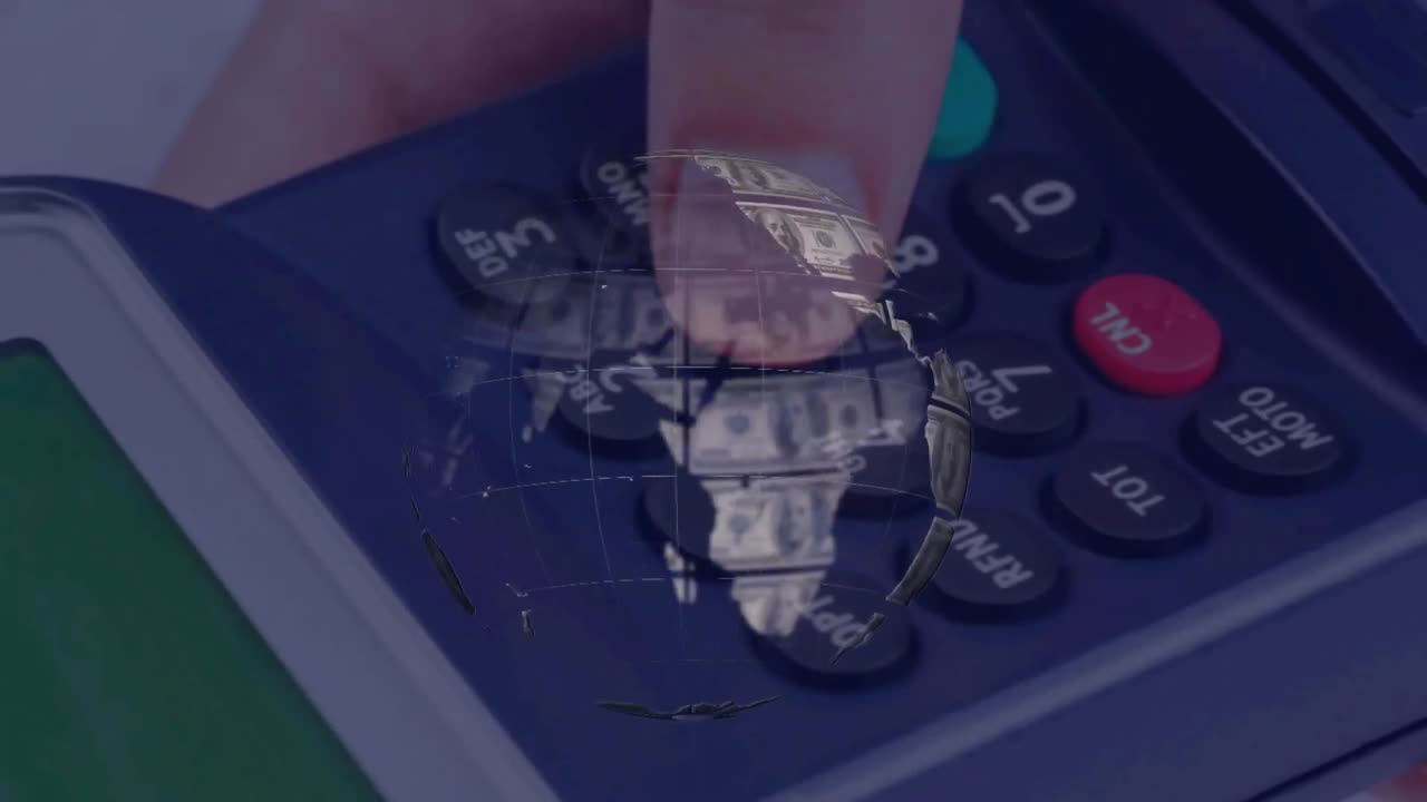 анимация глобуса, сделанного из долларов через платежный терминал