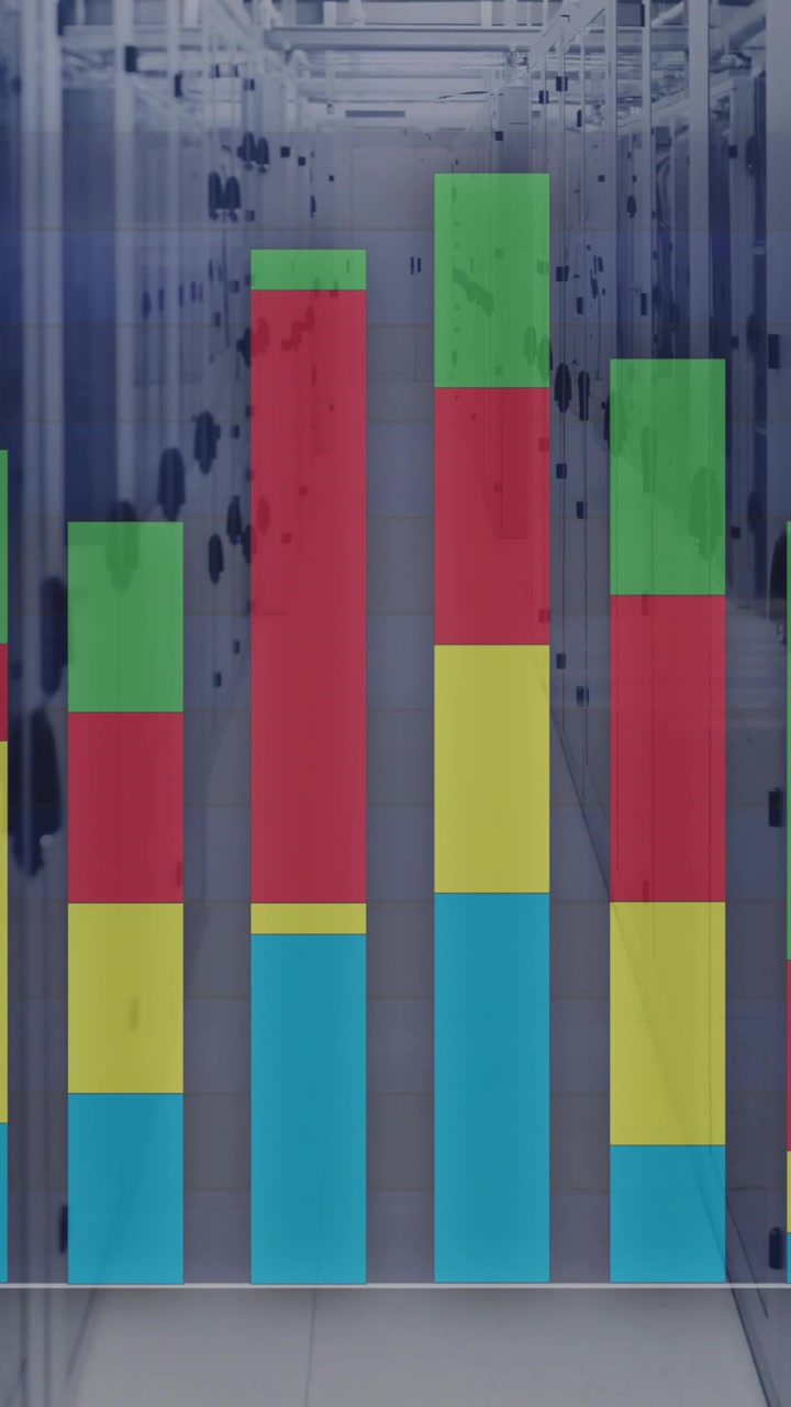 Animación de procesamiento de datos sobre racks de servidores en un centro de datos