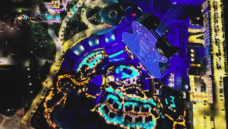 seminole hard rock hotel shaped like a guitar