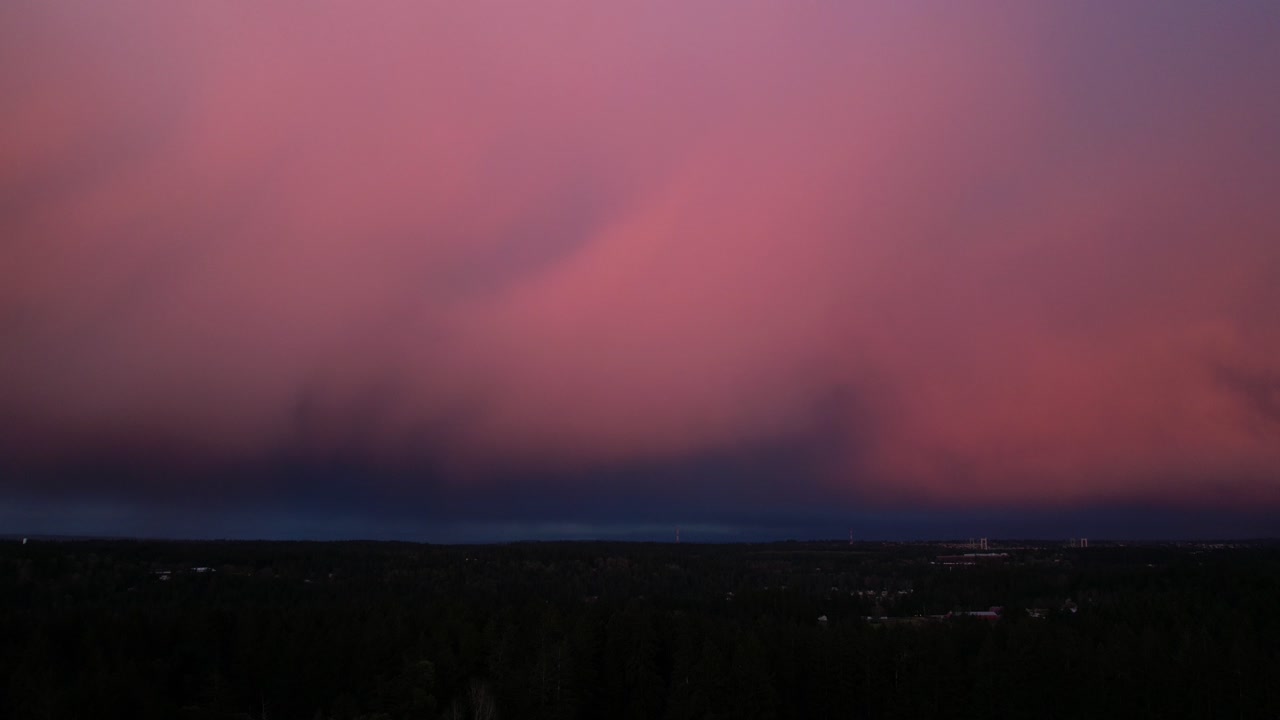 해가 지는 무지개, 변하는 색, 오렌지색, 보라색, 파란색 구름, 공중 하이퍼  ⁇ 스