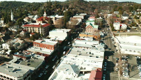 Drone-shot-of-downtown-Sonora-California-in-Tuolumne-County