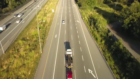 Birds-eye-view-of-traffic-on-rural-highway