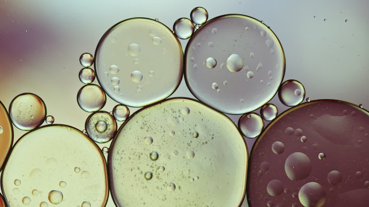 abstract colorido alimentos gotas de aceite burbujas y esferas que fluyen