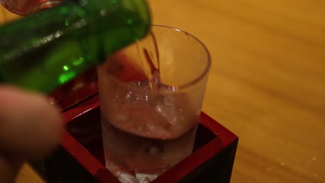 pouring sake