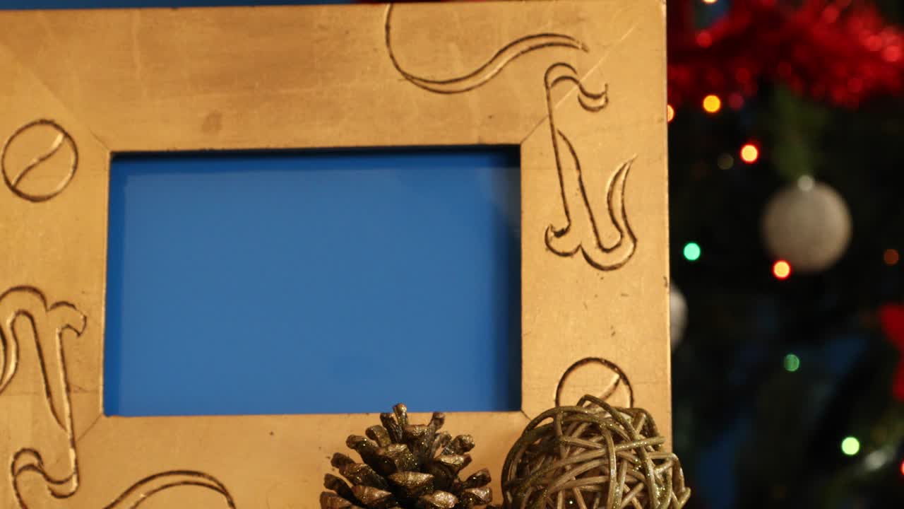 marco de fotos con pantalla azul