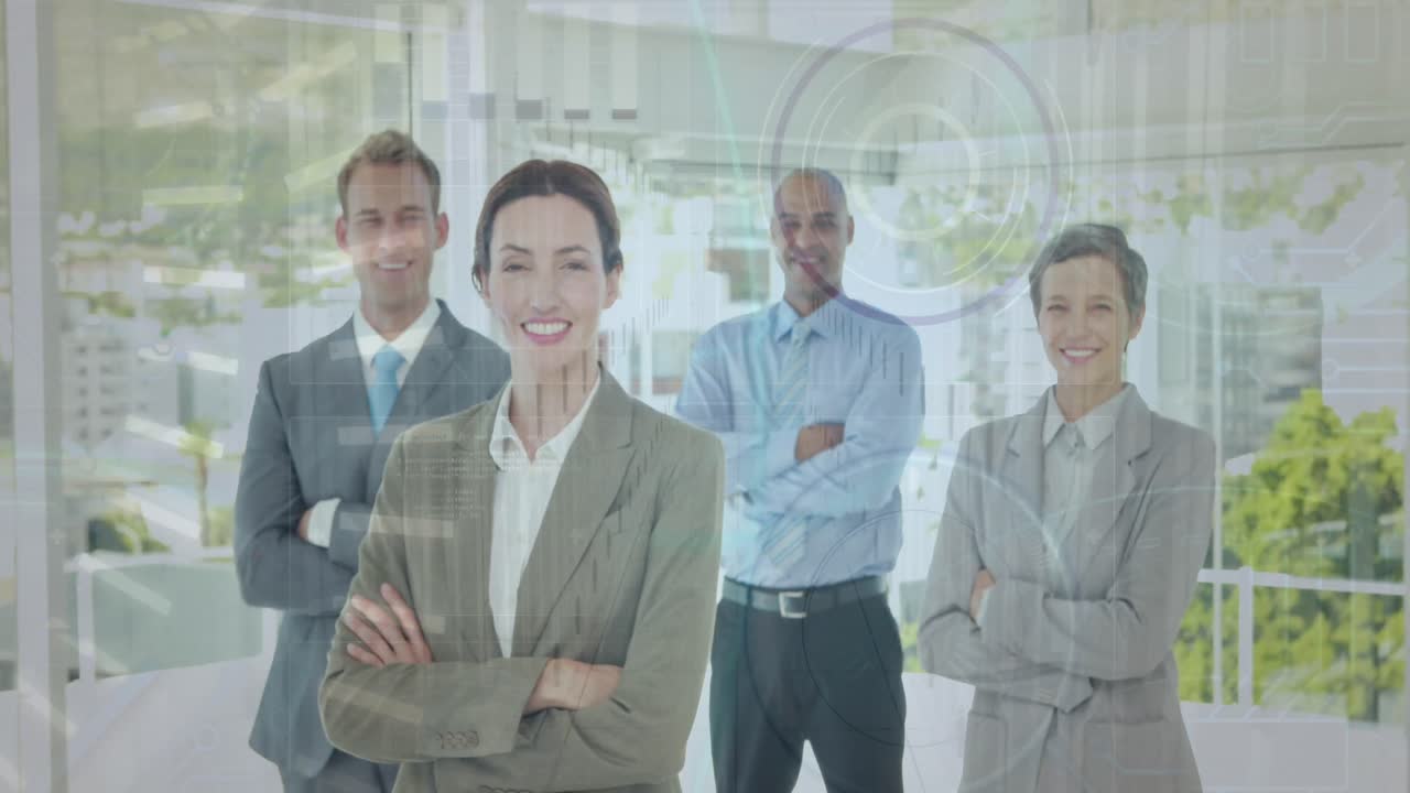 사무실에서 다양한 비즈니스 사람들에 대한 데이터 처리의 애니메이션