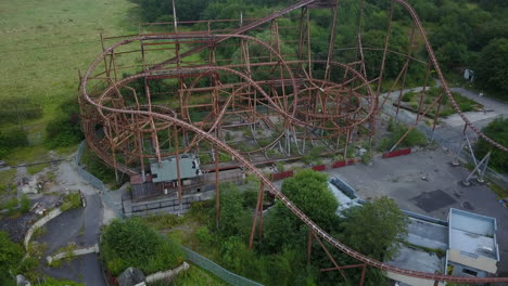 Parque-Temático-Camelot-Abandonado