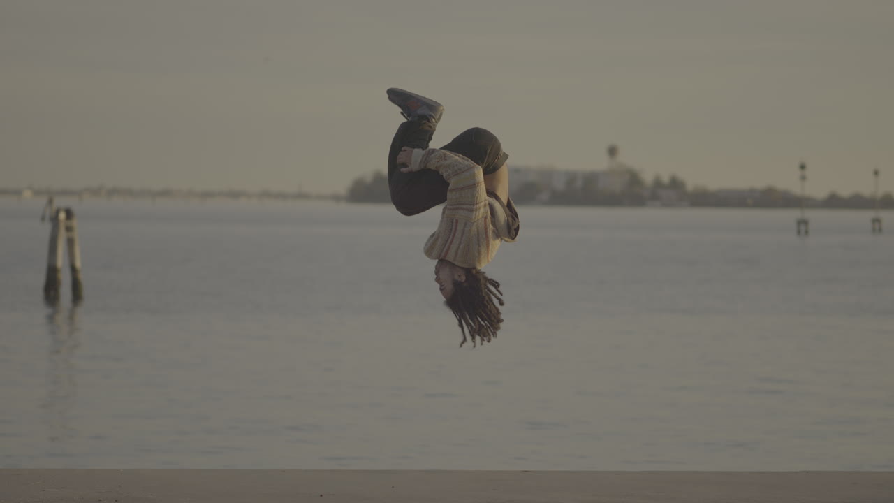 Street Dancer by the Water