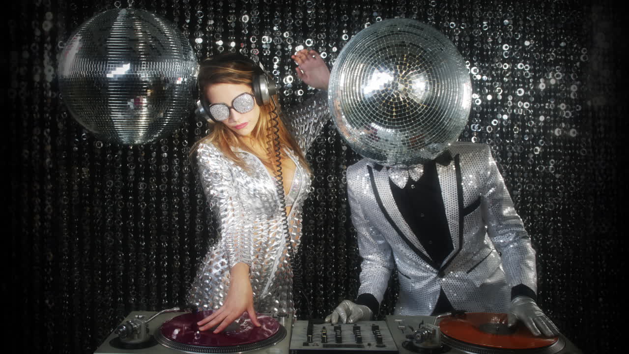 미스터 디스코 dj 4k 01