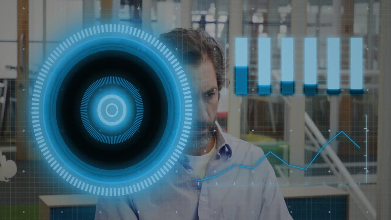 animación del reactor de arco y gráficos sobre diversos hombres trabajando en computadora portátil en la oficina