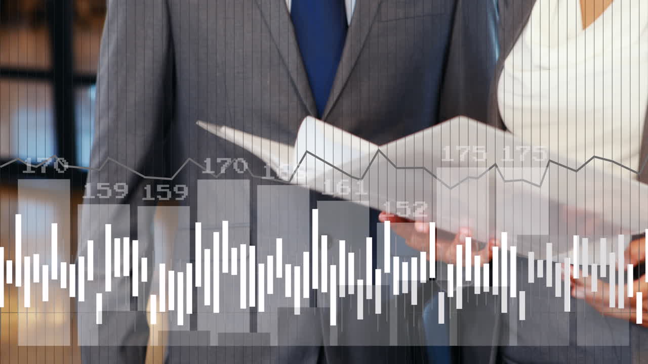 사무실에서 다양한 사업가들에 대한 통계 및 데이터 처리의 활성화