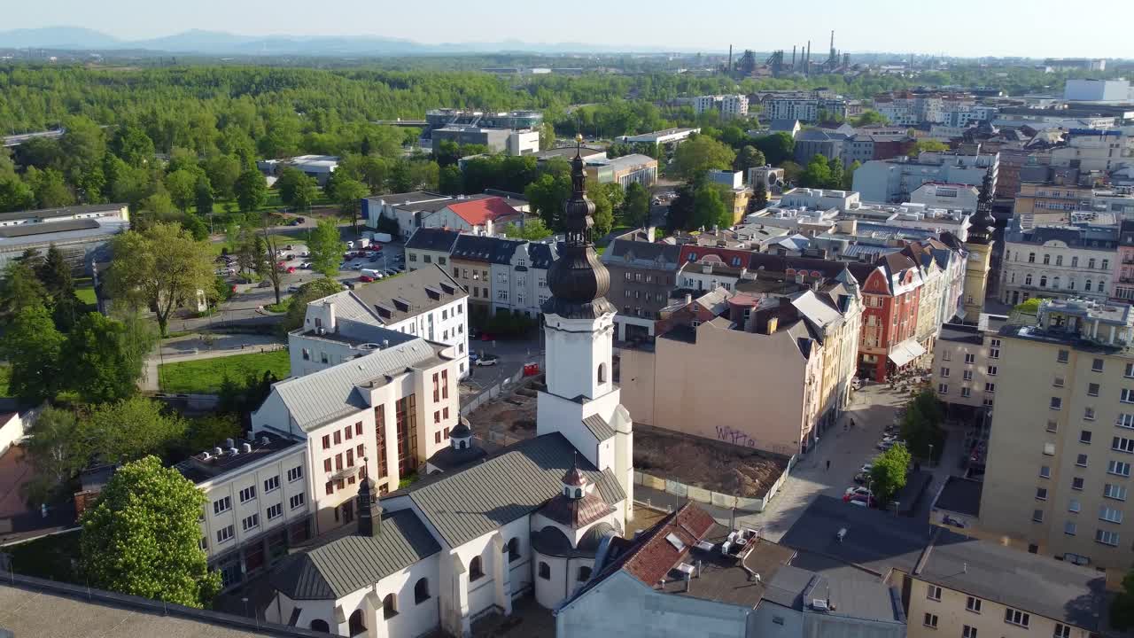 ostrava aérea, centro de la ciudad de la república checa en los edificios de europa central