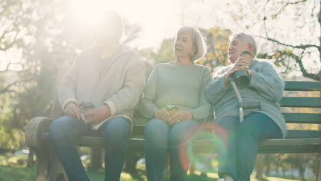 Relax,-conversation-and-peace-with-old-people