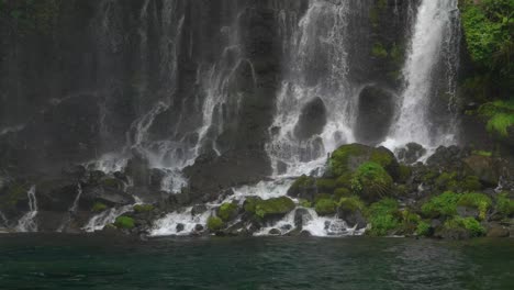 shiraito waterfalls in shizuoka, near the mount fuji, 4k